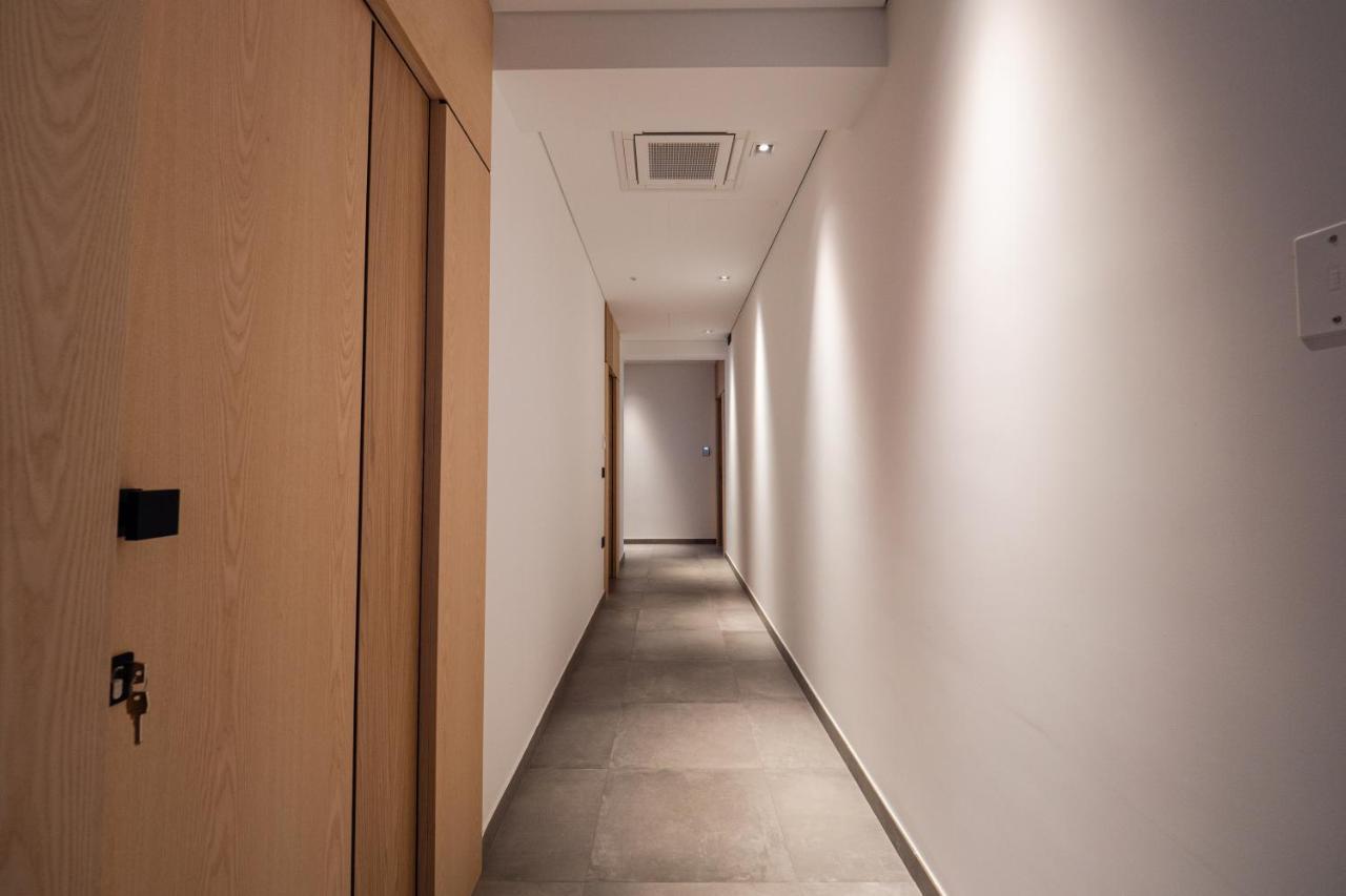 Spazio Corrado คอริเลียโน กาลาโบร ภายนอก รูปภาพ